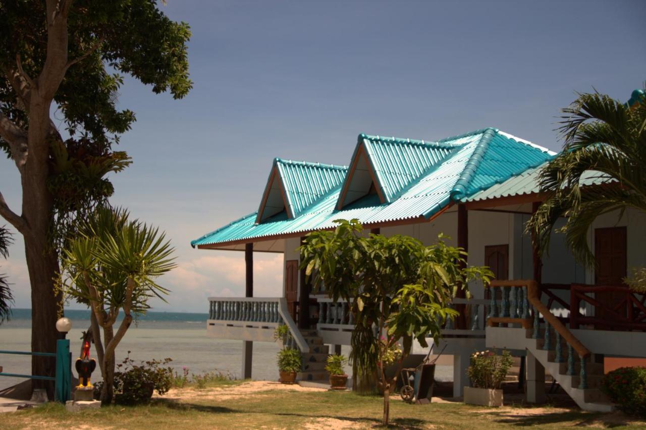 Sunsea Resort Baan Khai Bagian luar foto